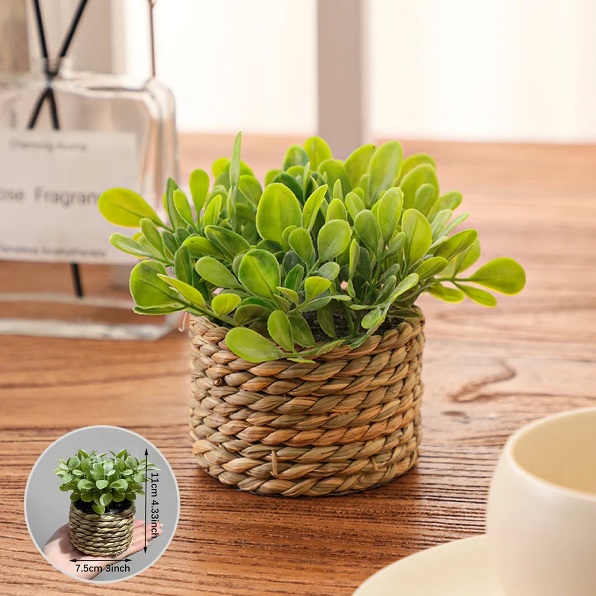 Plante artificielle eucalyptus en pot tressé – Déco zen 11 cm fait main